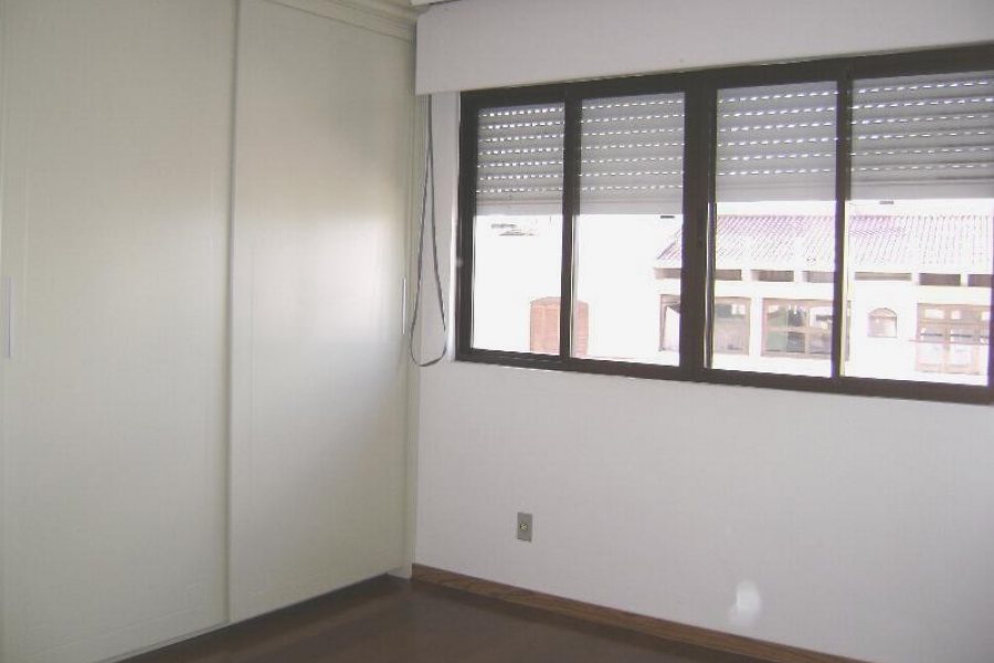Apartamento com 60m², 3 dormitórios, 1 vaga, no bairro São Pelegrino em Caxias do Sul para Alugar