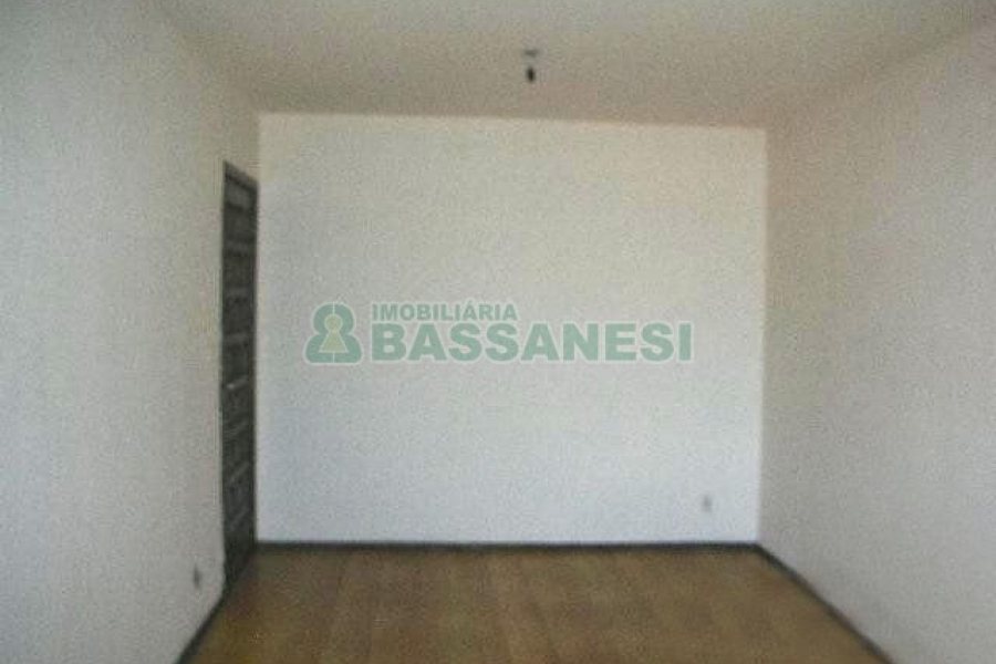 Apartamento com 113m², 3 dormitórios, 1 vaga, no bairro São José em Caxias do Sul para Comprar