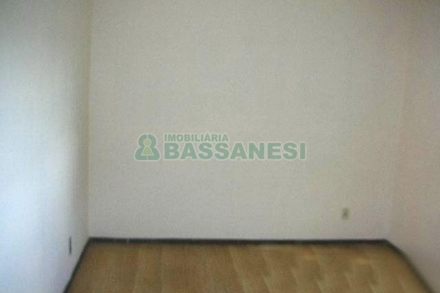Apartamento com 113m², 3 dormitórios, 1 vaga, no bairro São José em Caxias do Sul para Comprar