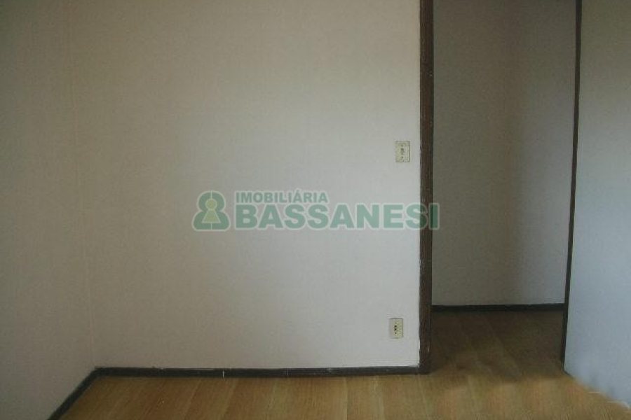 Apartamento com 113m², 3 dormitórios, 1 vaga, no bairro São José em Caxias do Sul para Comprar