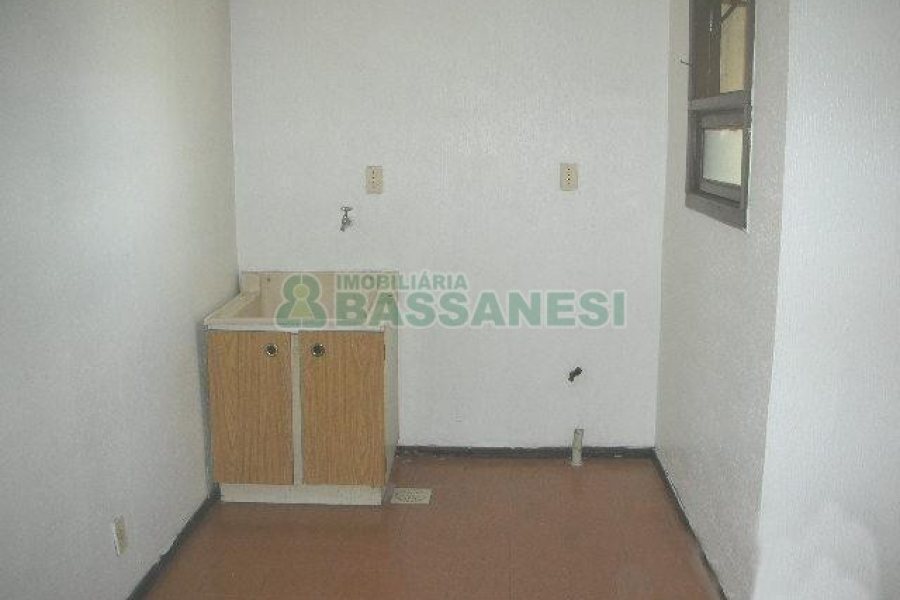 Apartamento com 113m², 3 dormitórios, 1 vaga, no bairro São José em Caxias do Sul para Comprar