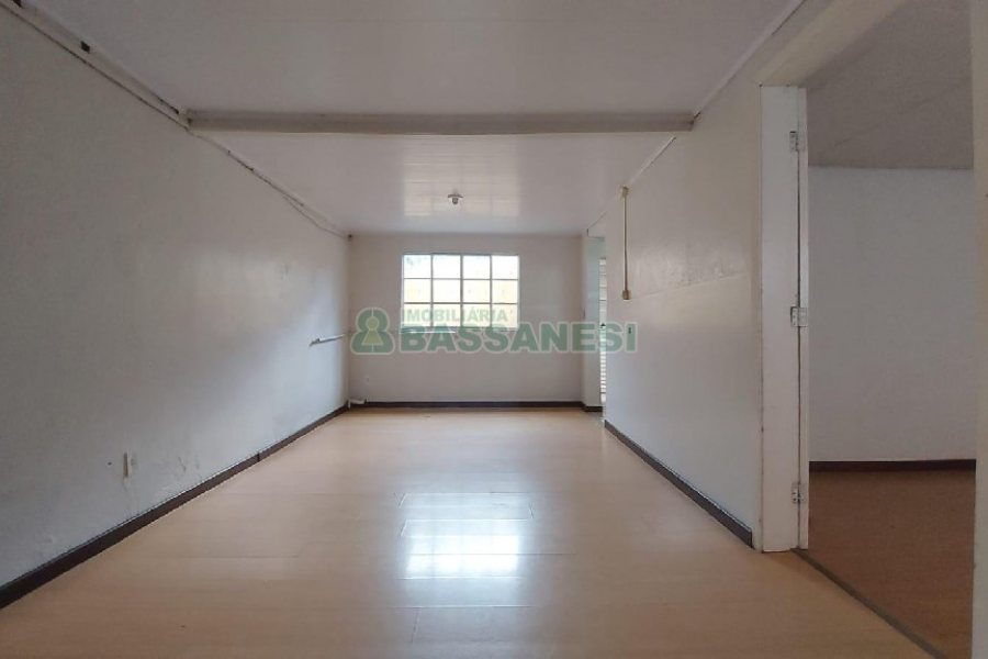 Casa com 50m², 1 dormitório, no bairro Sagrada Família em Caxias do Sul para Alugar