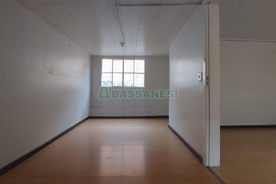 Casa com 50m², 1 dormitório, no bairro Sagrada Família em Caxias do Sul para Alugar