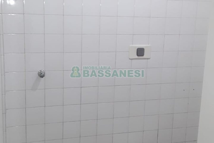 Sala com 41m², no bairro Centro em Caxias do Sul para Alugar