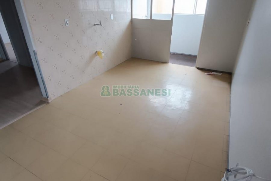 Apartamento, 2 dormitórios, no bairro São José em Caxias do Sul para Comprar