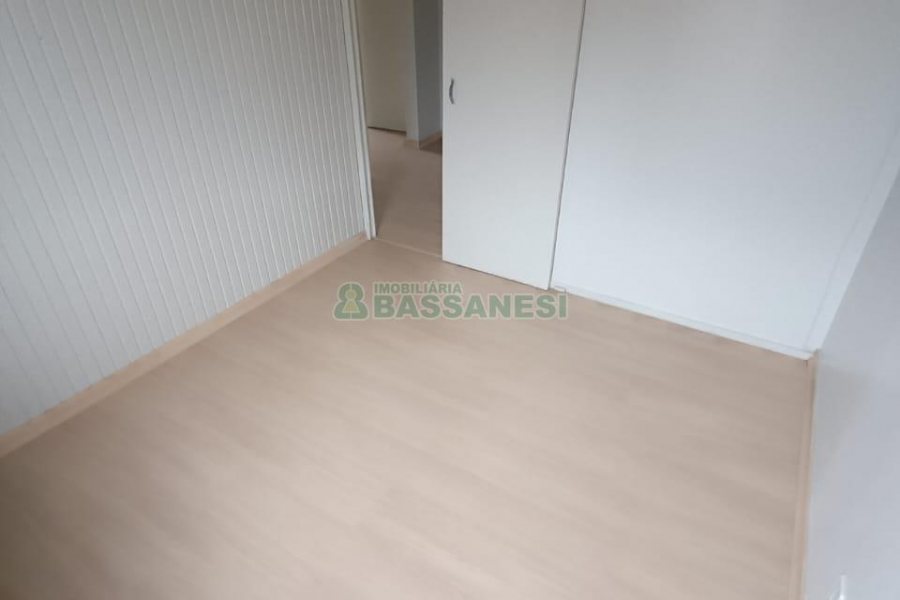 Apartamento, 2 dormitórios, no bairro São José em Caxias do Sul para Comprar