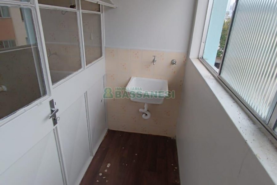 Apartamento, 2 dormitórios, no bairro São José em Caxias do Sul para Comprar