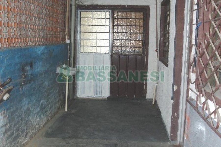 Loja com 167m², no bairro Centro em Caxias do Sul para Comprar