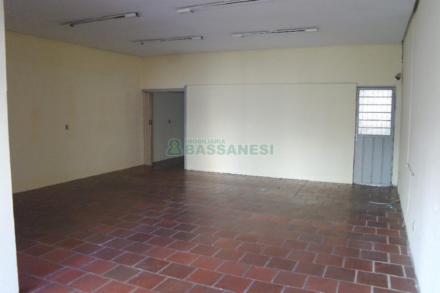 Loja com 167m², no bairro Centro em Caxias do Sul para Comprar