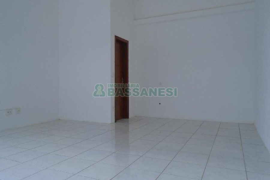 Loja com 30m², no bairro Centro em Caxias do Sul para Alugar