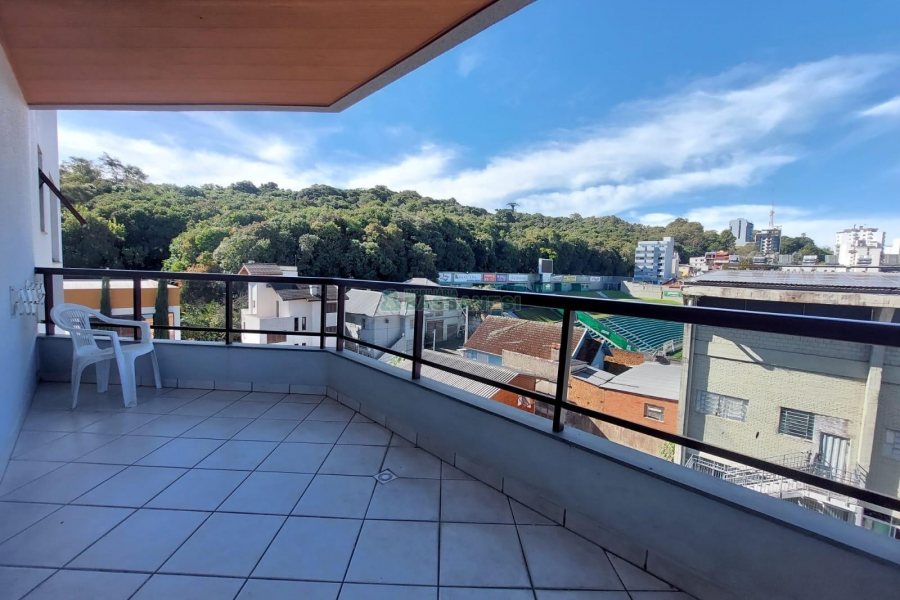 Apto Mobiliado com 50m², 1 dormitório, 1 vaga, no bairro Centro em Caxias do Sul para Alugar