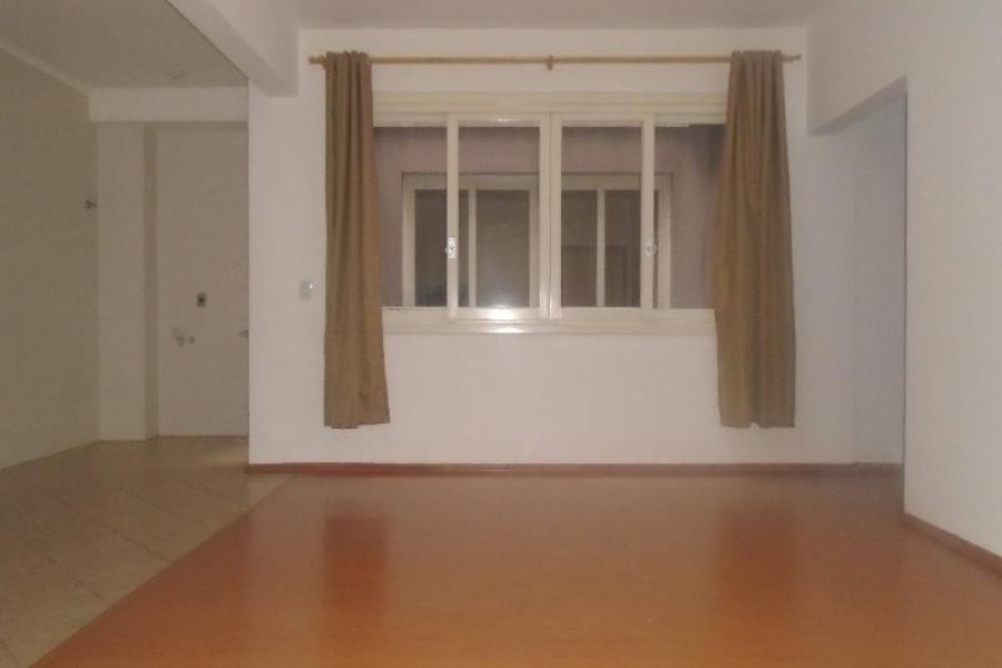 Apartamento com 46m², 1 dormitório, no bairro Centro em Caxias do Sul para Comprar