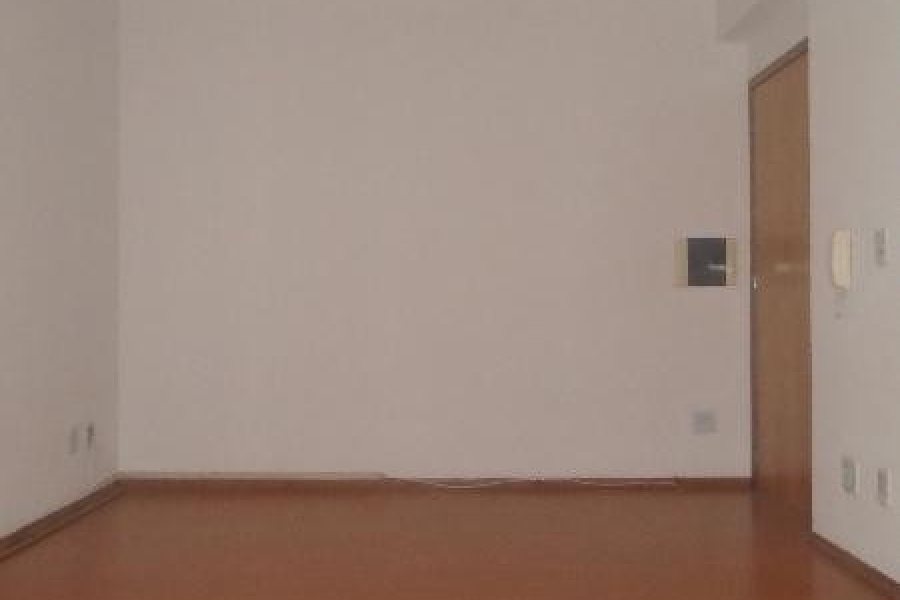 Apartamento com 46m², 1 dormitório, no bairro Centro em Caxias do Sul para Comprar