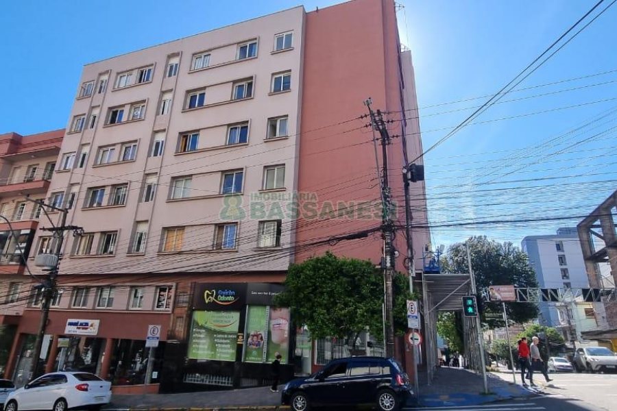 Apartamento com 46m², 1 dormitório, no bairro Centro em Caxias do Sul para Comprar