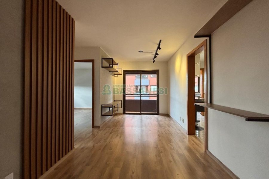 Apartamento com 68m², 2 dormitórios, 1 vaga, no bairro Marechal Floriano em Caxias do Sul para Alugar