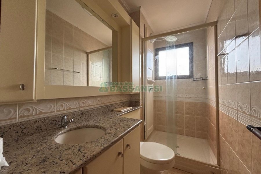 Apartamento com 68m², 2 dormitórios, 1 vaga, no bairro Marechal Floriano em Caxias do Sul para Alugar