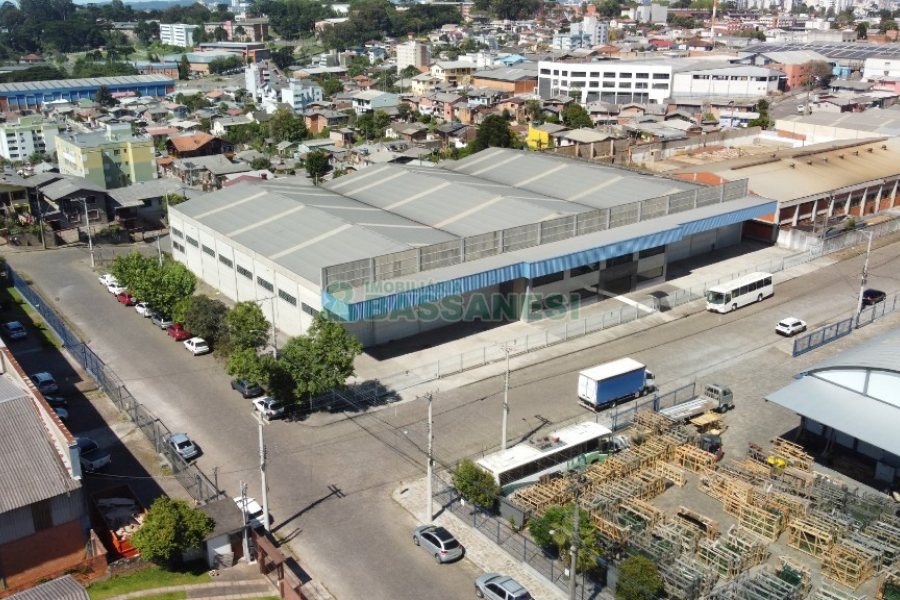 Pavilhão com 2206m², no bairro Presidente Vargas em Caxias do Sul para Alugar