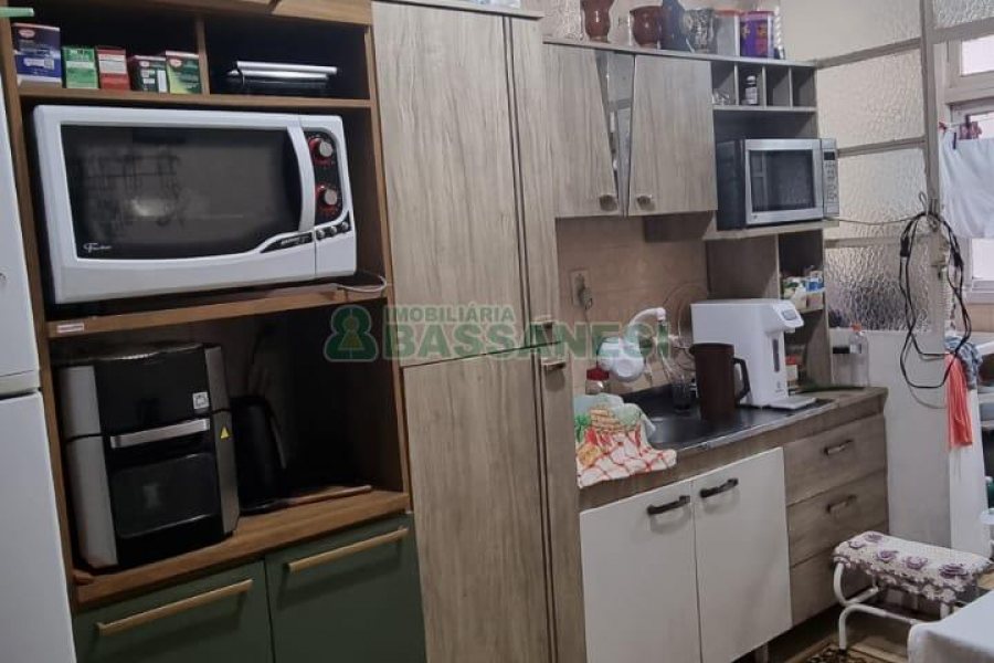 Apartamento com 65m², 2 dormitórios, 1 vaga, no bairro Centro em Caxias do Sul para Comprar
