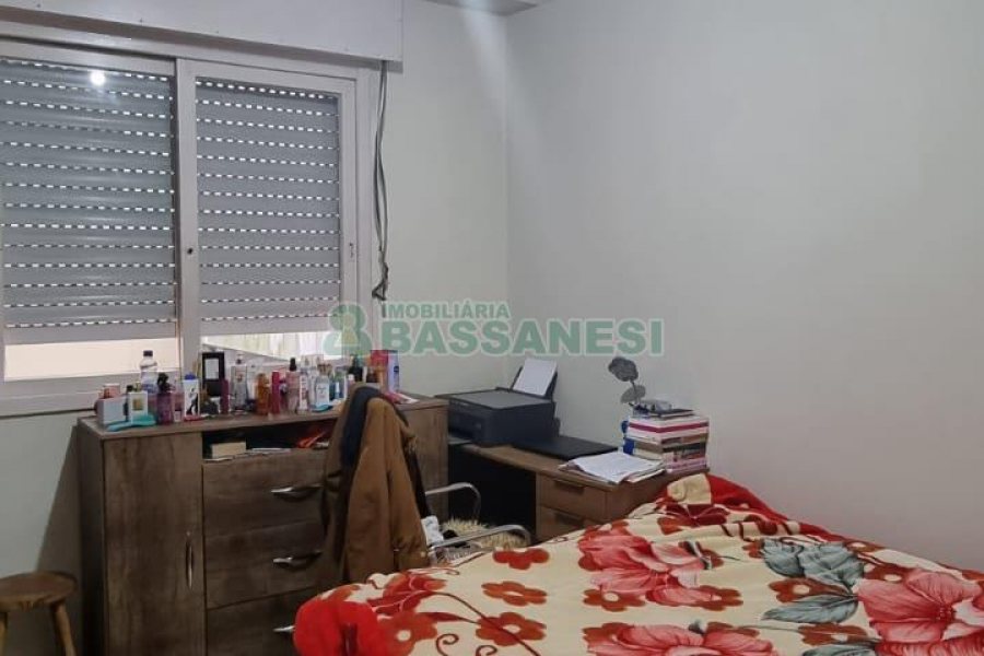 Apartamento com 65m², 2 dormitórios, 1 vaga, no bairro Centro em Caxias do Sul para Comprar