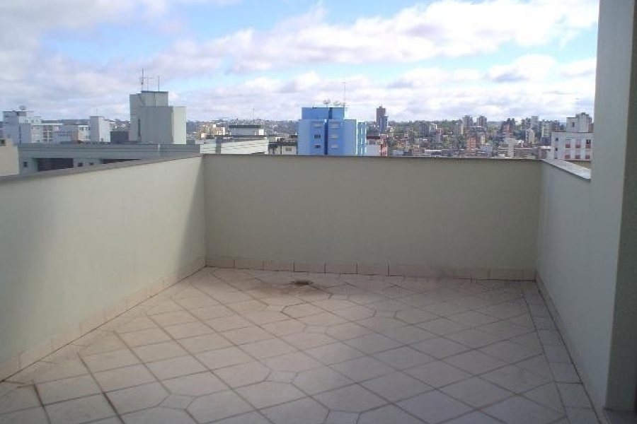 Apto/Cobertura com 102m², 1 dormitório, 1 vaga, no bairro Centro em Caxias do Sul para Alugar