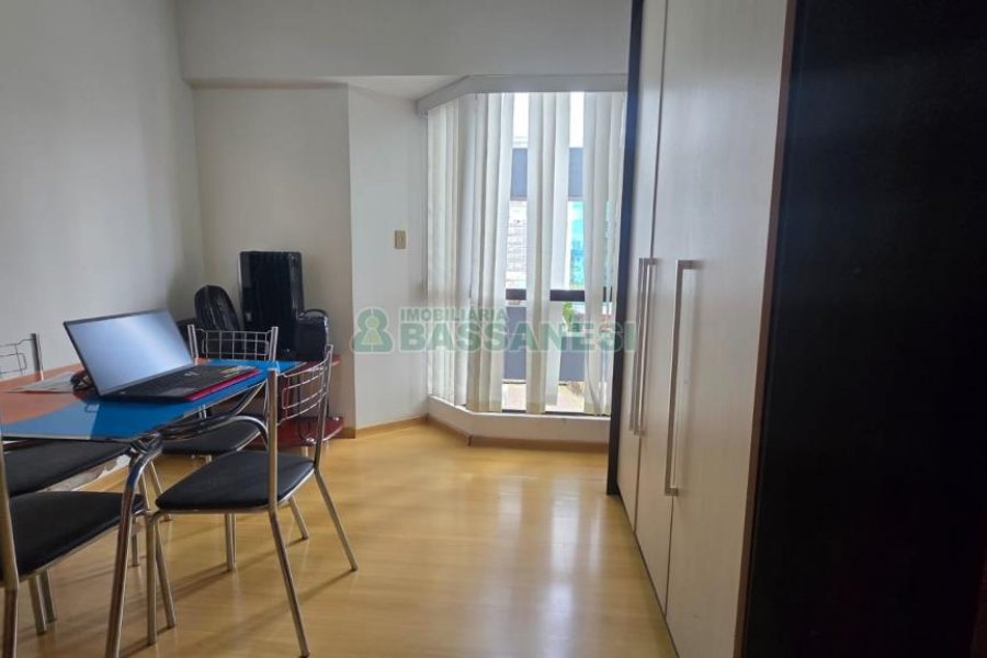 Apartamento com 66m², 2 dormitórios, 1 vaga, no bairro Centro em Caxias do Sul para Comprar