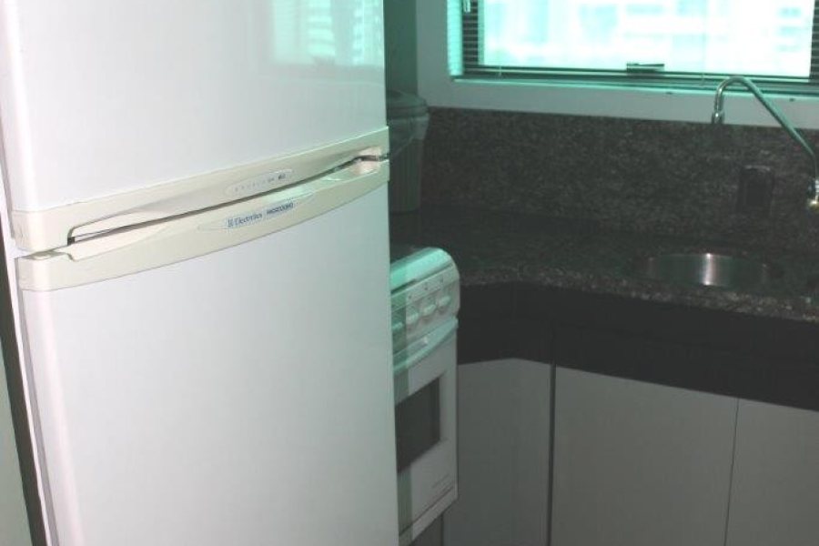Sala com 101m², 2 vagas, no bairro Centro em Caxias do Sul para Comprar