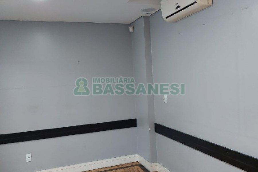 Casa com 250m², no bairro Centro em Caxias do Sul para Alugar