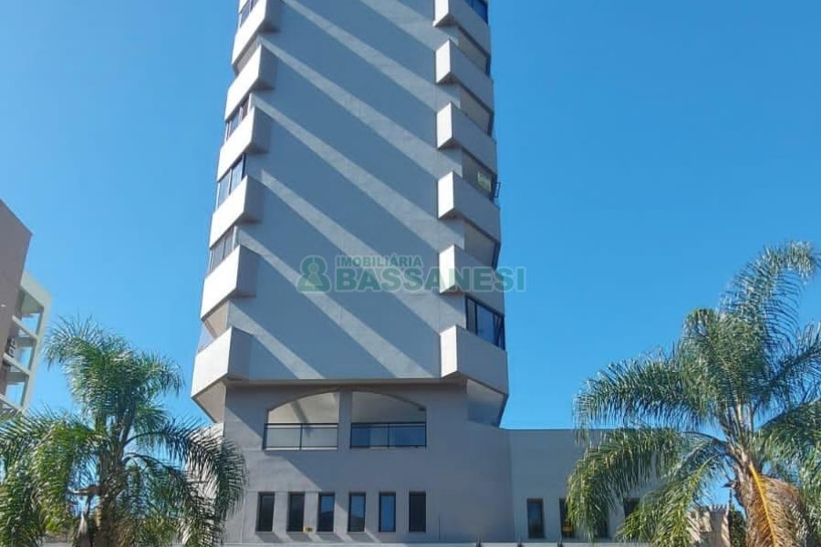 Loja com 500m², 2 vagas, no bairro Centro em Caxias do Sul para Alugar