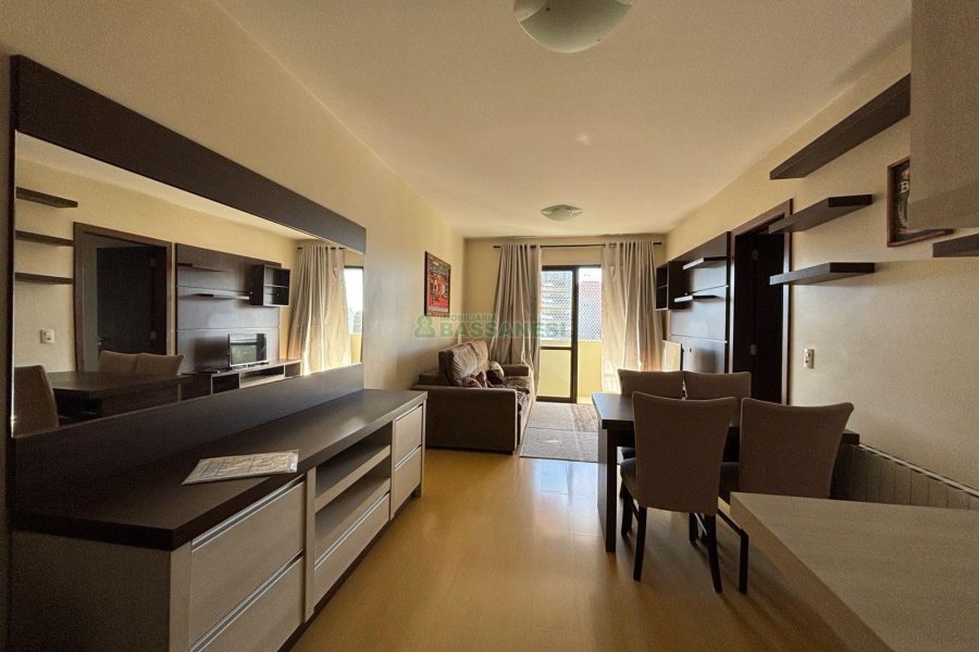 Apto Mobiliado com 110m², 3 dormitórios, 2 vagas, no bairro Pio X em Caxias do Sul para Alugar