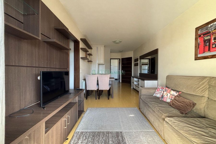 Apto Mobiliado com 110m², 3 dormitórios, 2 vagas, no bairro Pio X em Caxias do Sul para Alugar