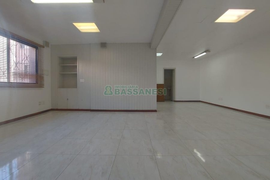 Loja com 80m², no bairro Lourdes em Caxias do Sul para Alugar