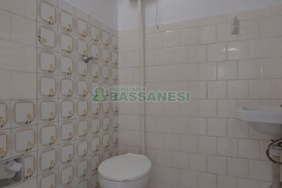 Loja com 80m², no bairro Lourdes em Caxias do Sul para Alugar