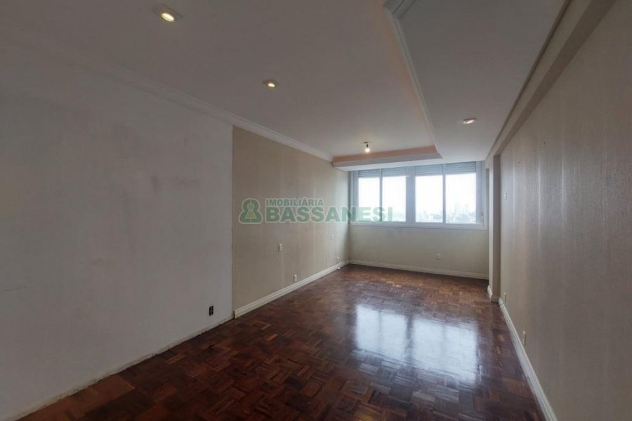 Apartamento com 150m², 3 dormitórios, 1 vaga, no bairro Centro em Caxias do Sul para Comprar