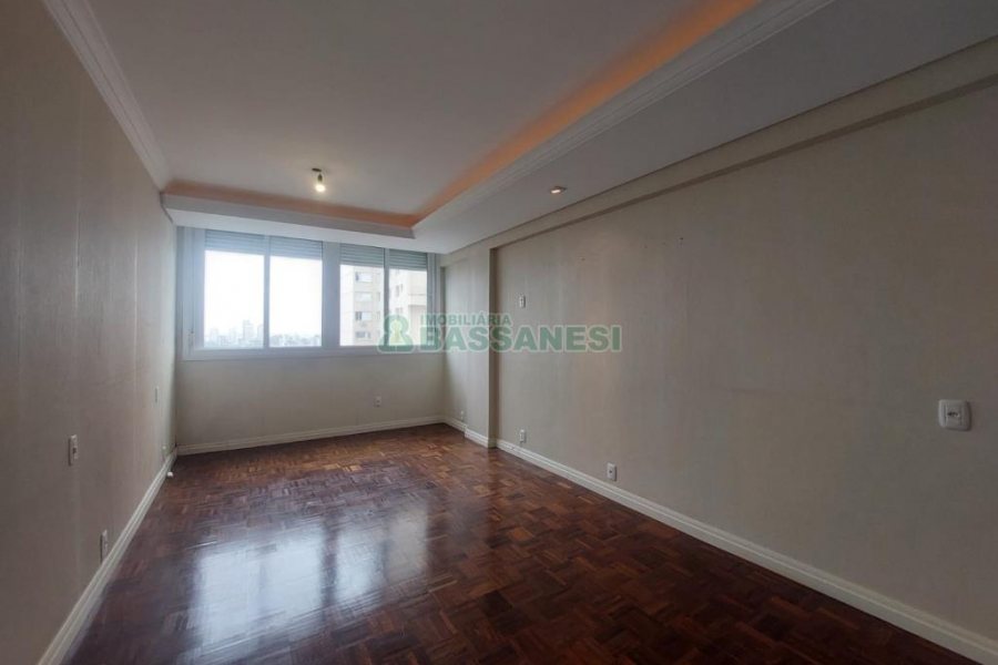 Apartamento com 150m², 3 dormitórios, 1 vaga, no bairro Centro em Caxias do Sul para Comprar