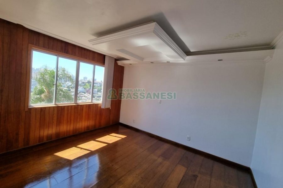 Apto/Cobertura com 207m², 3 dormitórios, 2 vagas, no bairro Rio Branco em Caxias do Sul para Comprar