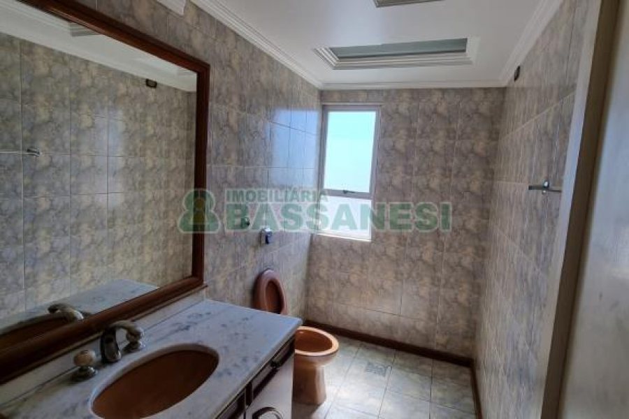 Apto/Cobertura com 207m², 3 dormitórios, 2 vagas, no bairro Rio Branco em Caxias do Sul para Comprar