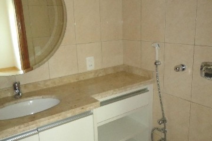 Apartamento com 80m², 2 dormitórios, no bairro Centro em Caxias do Sul para Alugar