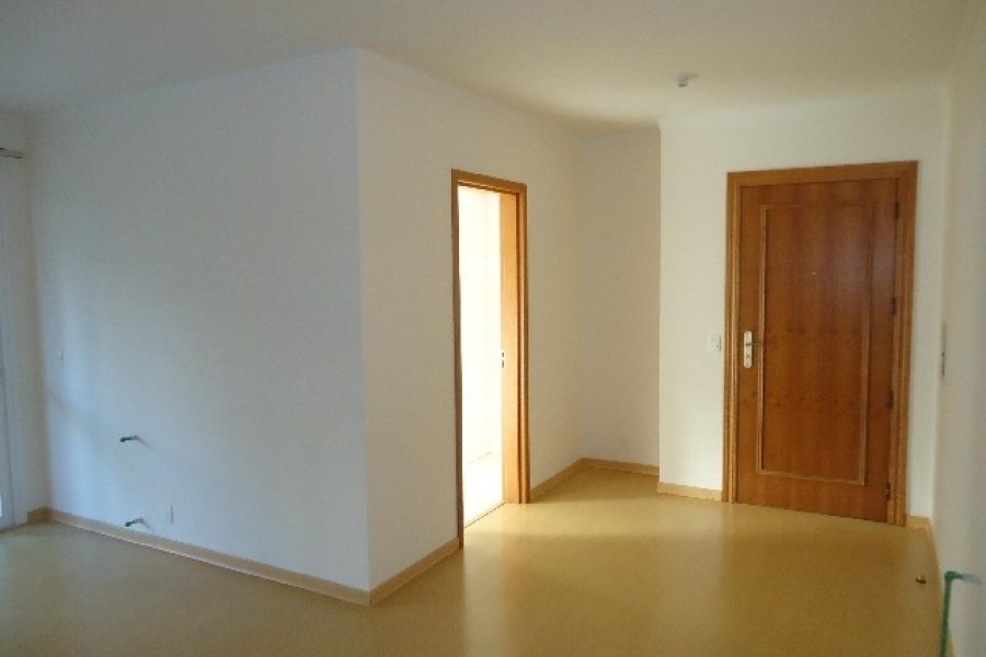 Apartamento com 80m², 2 dormitórios, no bairro Centro em Caxias do Sul para Alugar