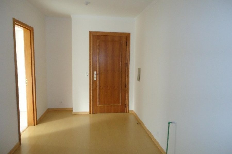 Apartamento com 80m², 2 dormitórios, no bairro Centro em Caxias do Sul para Alugar