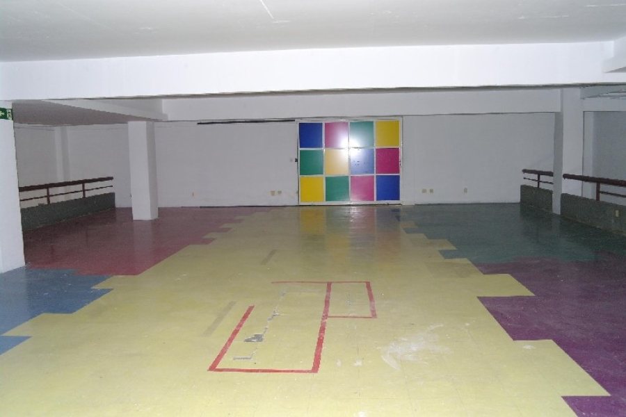 Loja com 852m², 4 vagas, no bairro São Pelegrino em Caxias do Sul para Alugar