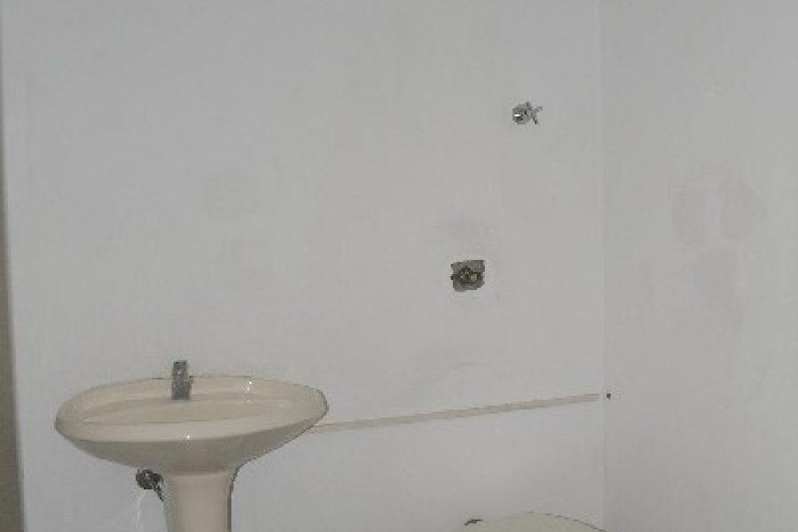 Loja com 852m², 4 vagas, no bairro São Pelegrino em Caxias do Sul para Alugar