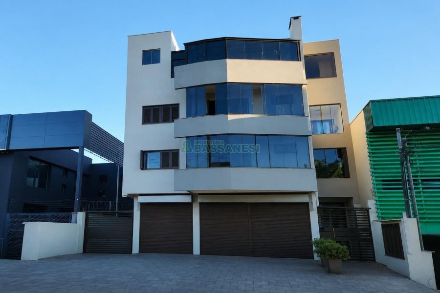 Loja com 252m², no bairro Cinqüentenário em Caxias do Sul para Alugar