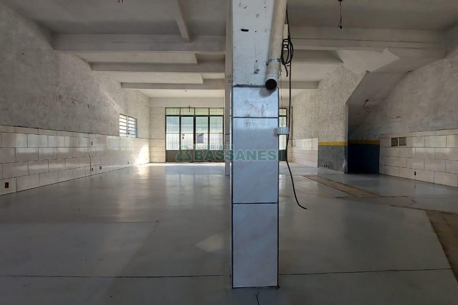 Loja com 180m², no bairro Santa Catarina em Caxias do Sul para Alugar
