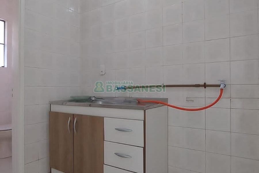 Loja com 356m², 2 vagas, no bairro São Pelegrino em Caxias do Sul para Comprar