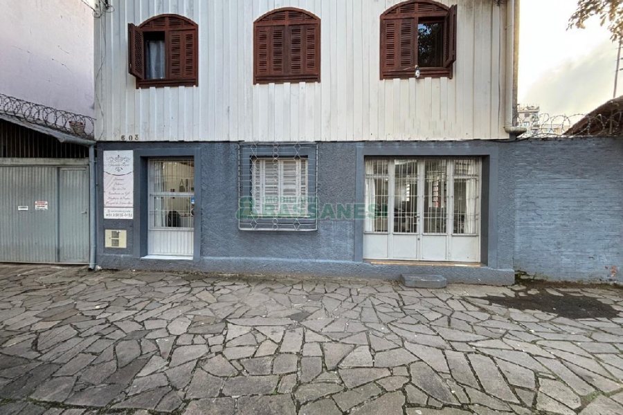 Loja com 35m², no bairro Centro em Caxias do Sul para Alugar