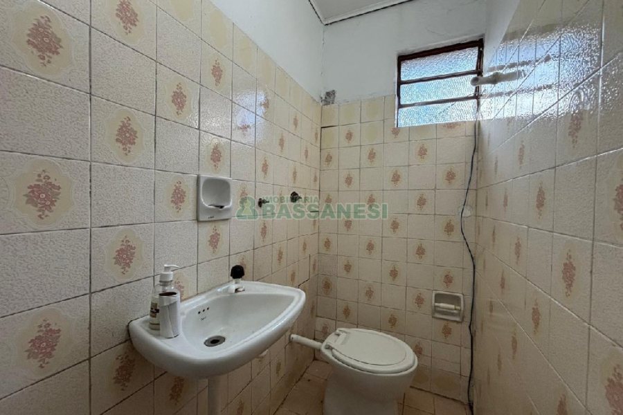 Loja com 35m², no bairro Centro em Caxias do Sul para Alugar