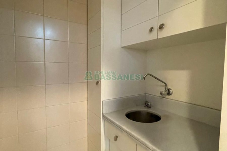 Sala com 84m², no bairro Centro em Caxias do Sul para Comprar