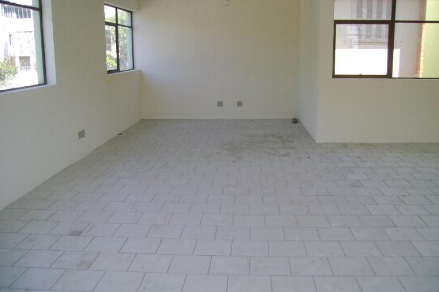 Loja com 167m², 1 vaga, no bairro Centro em Caxias do Sul para Alugar