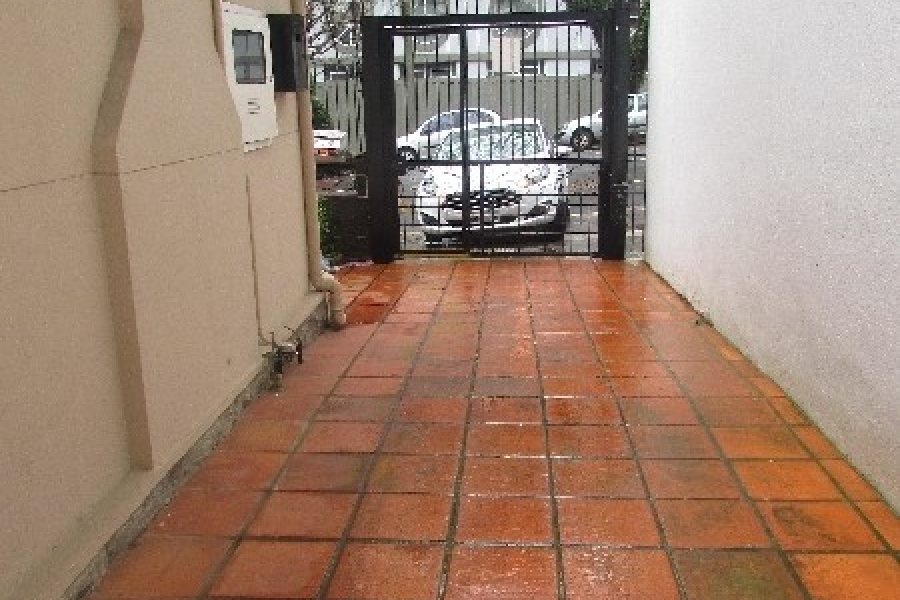 Casa Comercial com 300m², 3 dormitórios, 3 vagas, no bairro Centro em Caxias do Sul para Comprar