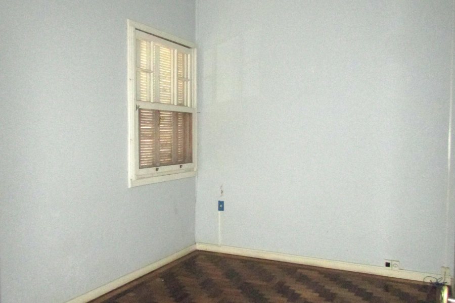 Casa Comercial com 300m², 3 dormitórios, 3 vagas, no bairro Centro em Caxias do Sul para Comprar